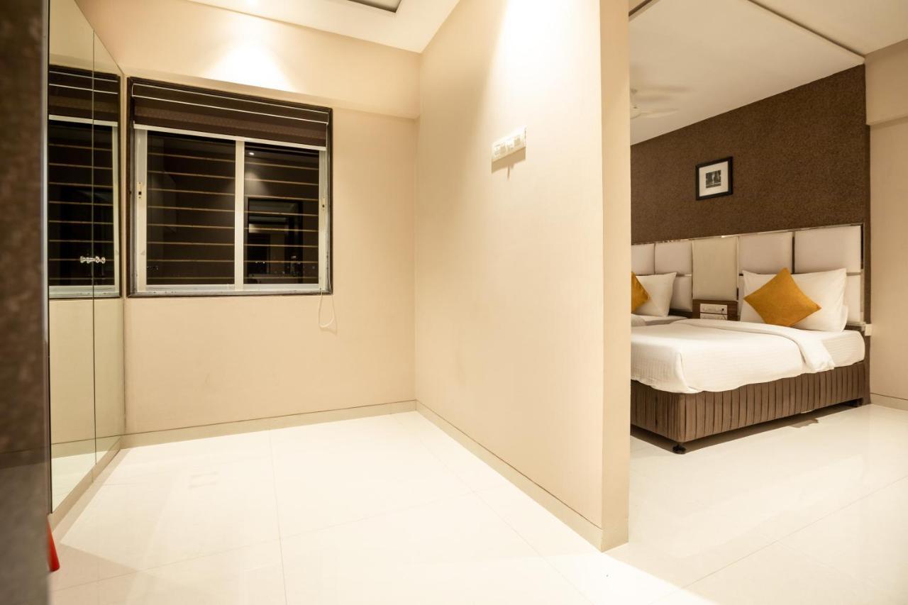 Hotel Pacific Residency - Andheri Мумбаї Екстер'єр фото