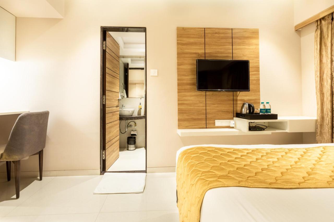 Hotel Pacific Residency - Andheri Мумбаї Екстер'єр фото