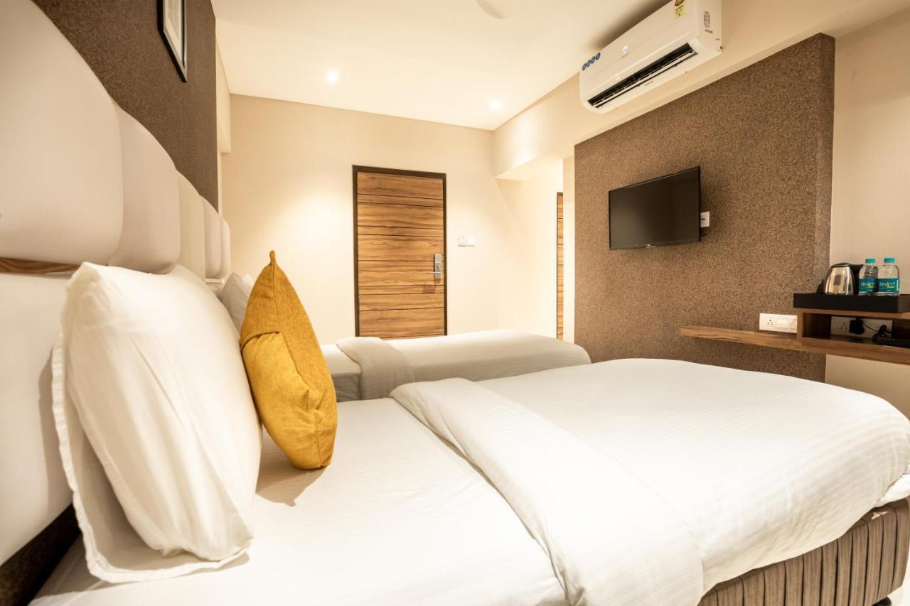 Hotel Pacific Residency - Andheri Мумбаї Екстер'єр фото