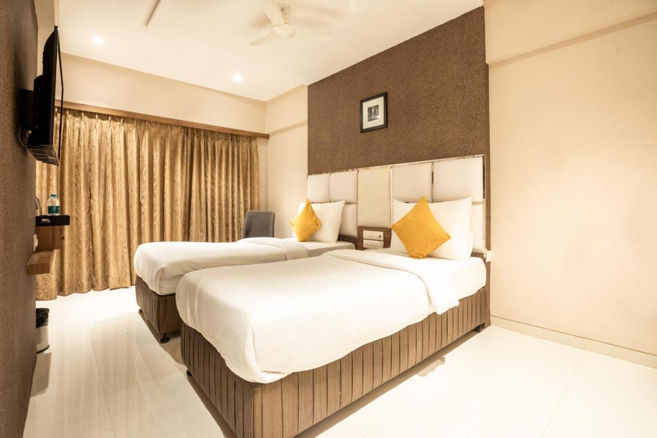 Hotel Pacific Residency - Andheri Мумбаї Екстер'єр фото