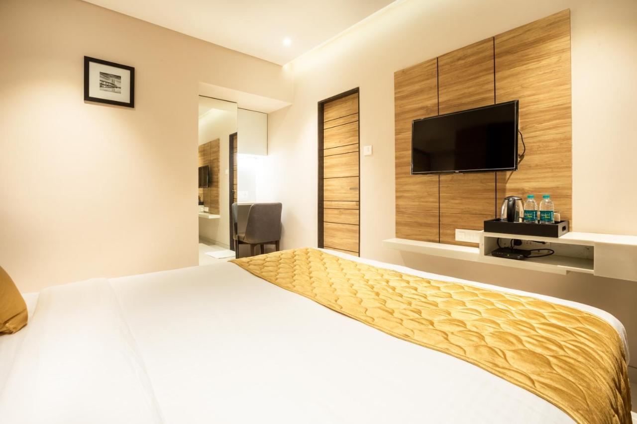 Hotel Pacific Residency - Andheri Мумбаї Екстер'єр фото